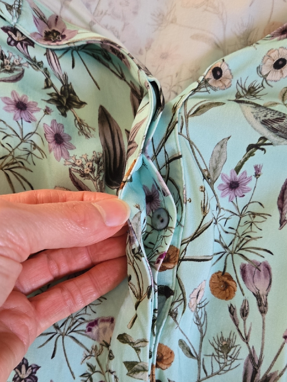 J.Jill Pullover Bird Blouse Size XL. Like New! - Picture 11 of 13